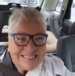 Meet your Posher, Jenny